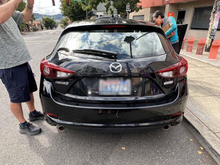 Mazda 3 Closed